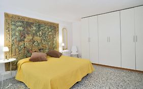 Apartment Calle Del Forno